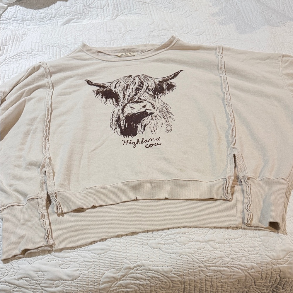 We The Free Cream Highland Cow Graphic Crewneck - Picture 3 of 15